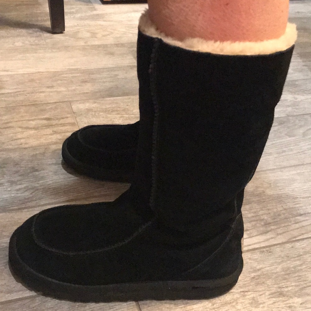 Black Uggs - image 4